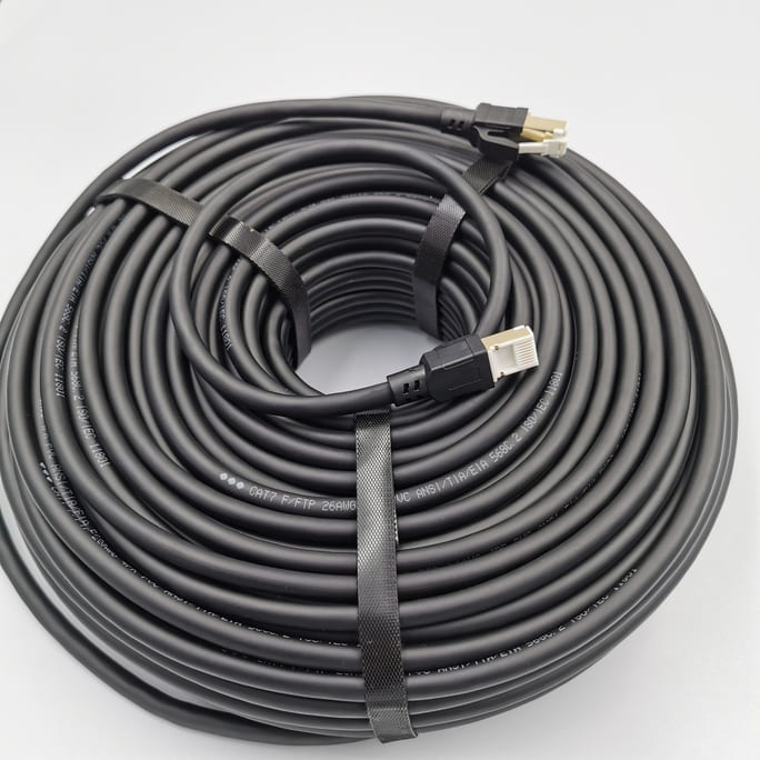 Cat7 Shielded Ethernet Patch Cable - 10Gbps 600MHz S-FTP Round Network Cord with Customizable Molds, Colors, and Lengths Image 6 Custom Length Cat7 Shielded Ethernet Patch Cable for Enterprise Networking
