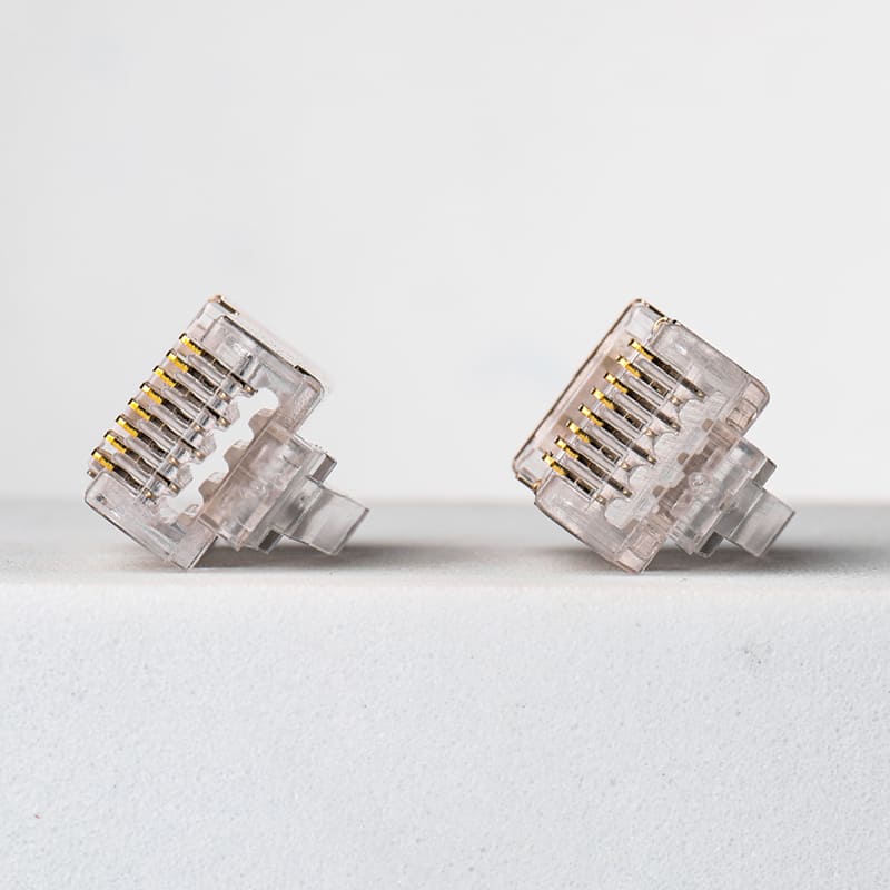 Cat6 Shielded Pass-Through RJ45 Connector - High-Performance Staggered 8P8C STP Modular Plug with 50μ" Gold Plating Image 2 Nickel-Plated Metal Shielding Shell of Cat6 Shielded Pass-Through Plug